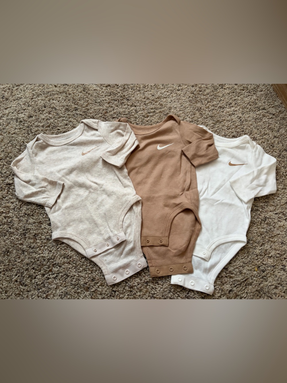 Nike Infant Bodysuit Set in Cream, Brown, White